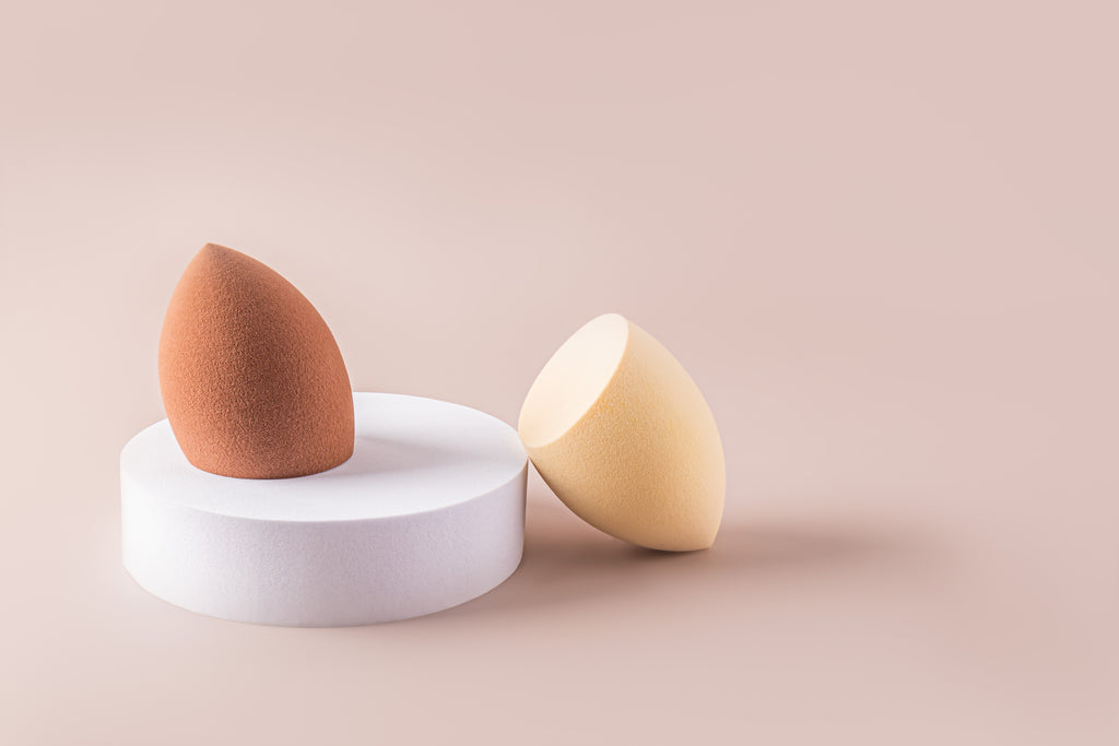 Choosing the Right Makeup Sponge: Comparing Shapes and Materials