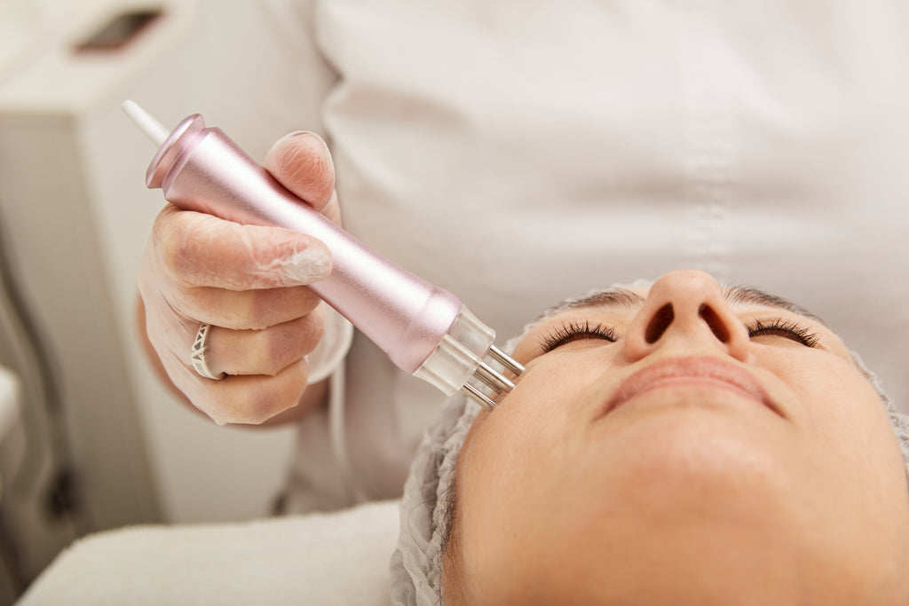 Combining Collagen Stimulators with Microneedling for Enhanced Results